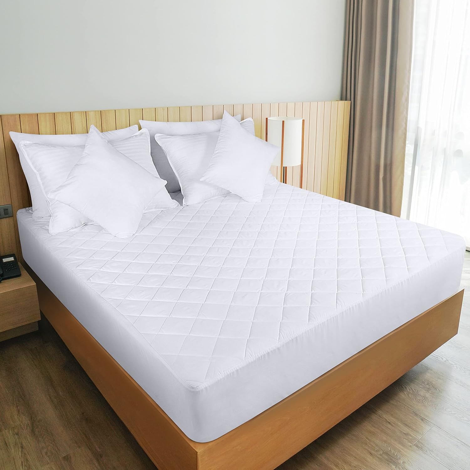 Utopia Bedding Quilted Fitted Mattress Pad, Elastic Fitted Mattress Topper Protector and Cover with Deep Pocket Stretches up to 16 Inches, Machine Washable