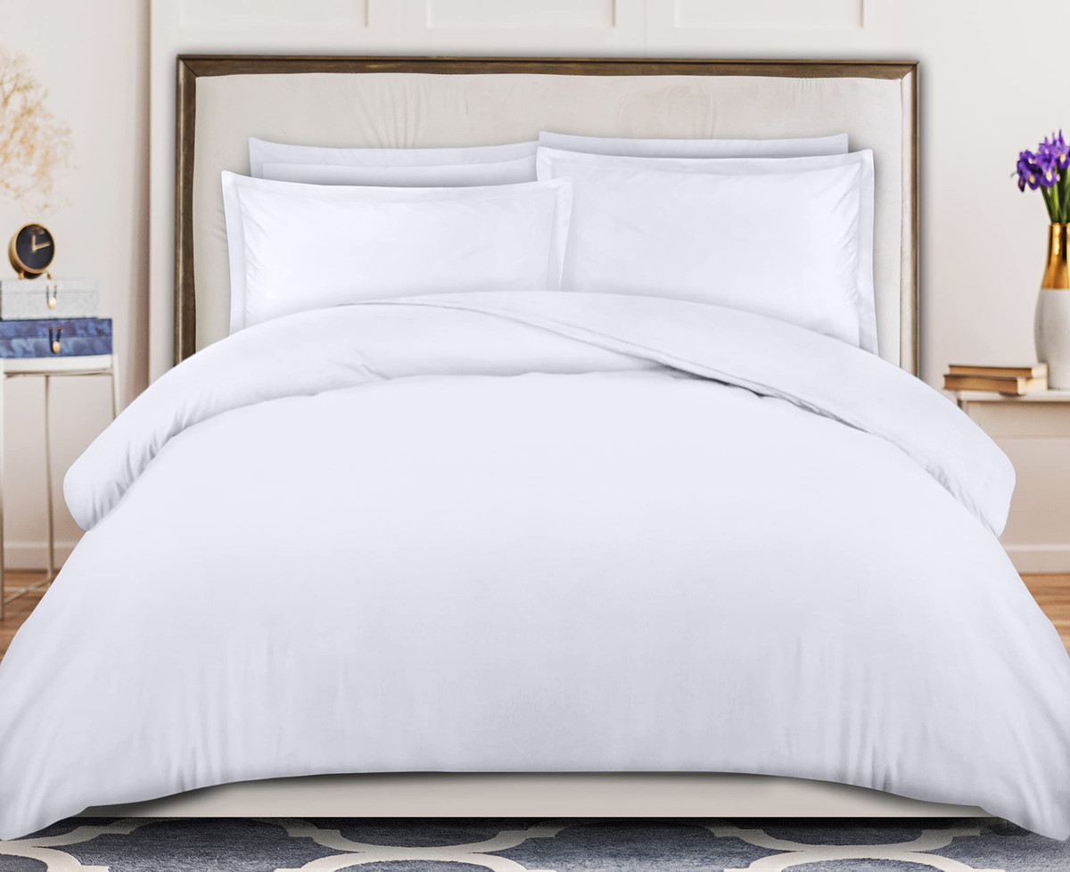Utopia Bedding Duvet Cover King Size Set - 1 Duvet Cover with 2 Pillow Shams - 3 Pieces Comforter Cover with Zipper Closure - Soft Brushed Microfiber, 104 X 90 Inches (King, White)